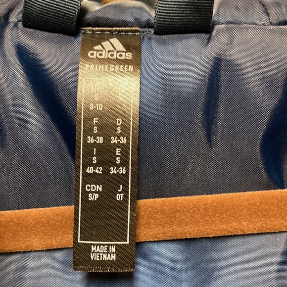 Adidas puffer jacket EUC - Picture 5 of 7